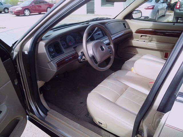  Mercury Grand Marquis à San Angelo chez Hargraves Quality Cars and Trucks