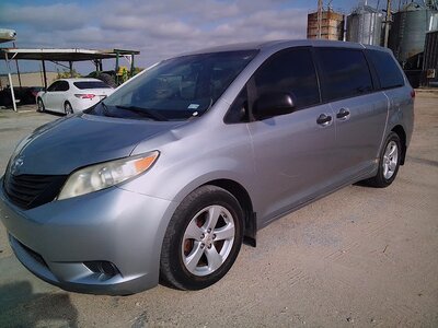 Voiture Toyota Sienna at San Angelo in Hargraves Quality Cars and Trucks