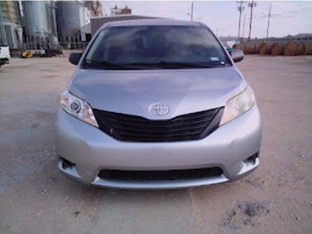  Toyota Sienna à San Angelo chez Hargraves Quality Cars and Trucks