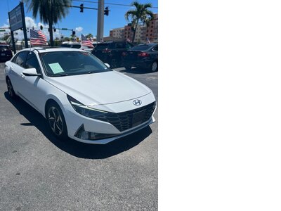 Pre-Owned HYUNDAI ELANTRA at POMPANO BEACH, FL 33060 in Doozy Auto