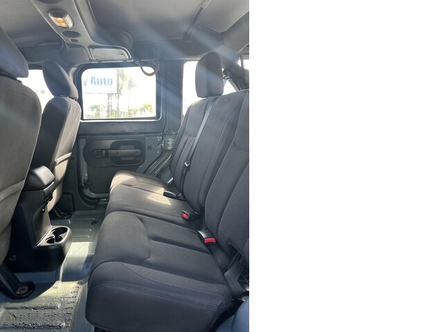 Pre-Owned JEEP WRANGLER at POMPANO BEACH, FL 33060 in Doozy Auto