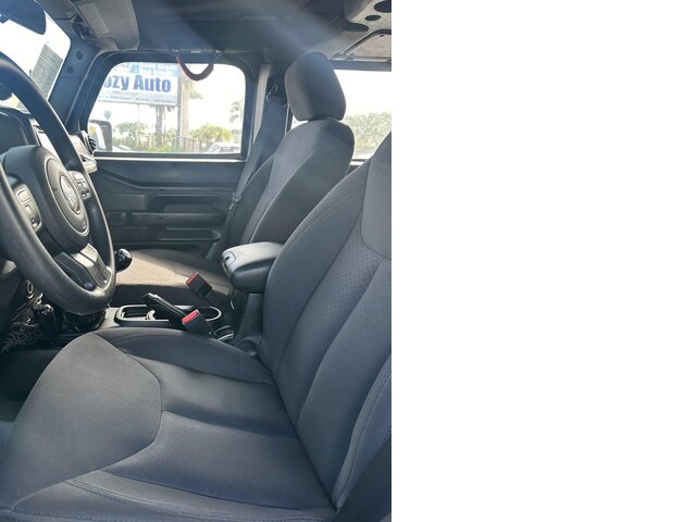 Pre-Owned JEEP WRANGLER at POMPANO BEACH, FL 33060 in Doozy Auto