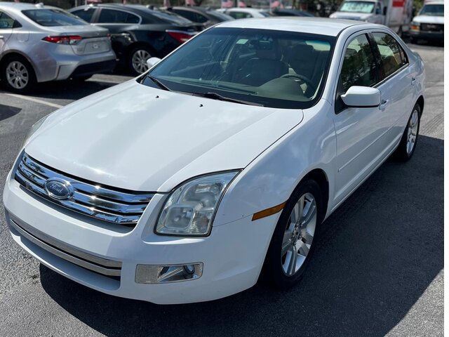 Pre-Owned FORD FUSION at POMPANO BEACH, FL 33060 in Doozy Auto