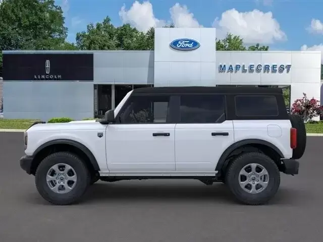 New FORD BRONCO at izmo Ford Emporio Demosite in San Francisco