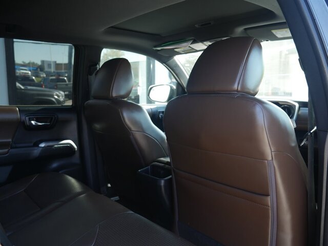 Pre-Owned TOYOTA TACOMA at Auto Finance Center in Woodbridge