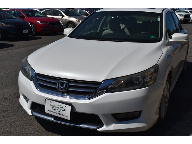 Pre-Owned HONDA ACCORD at Auto Finance Center in Woodbridge